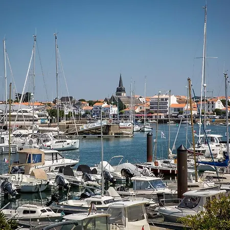 Le Phare Du Port Apartment