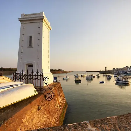 Le Phare Du Port